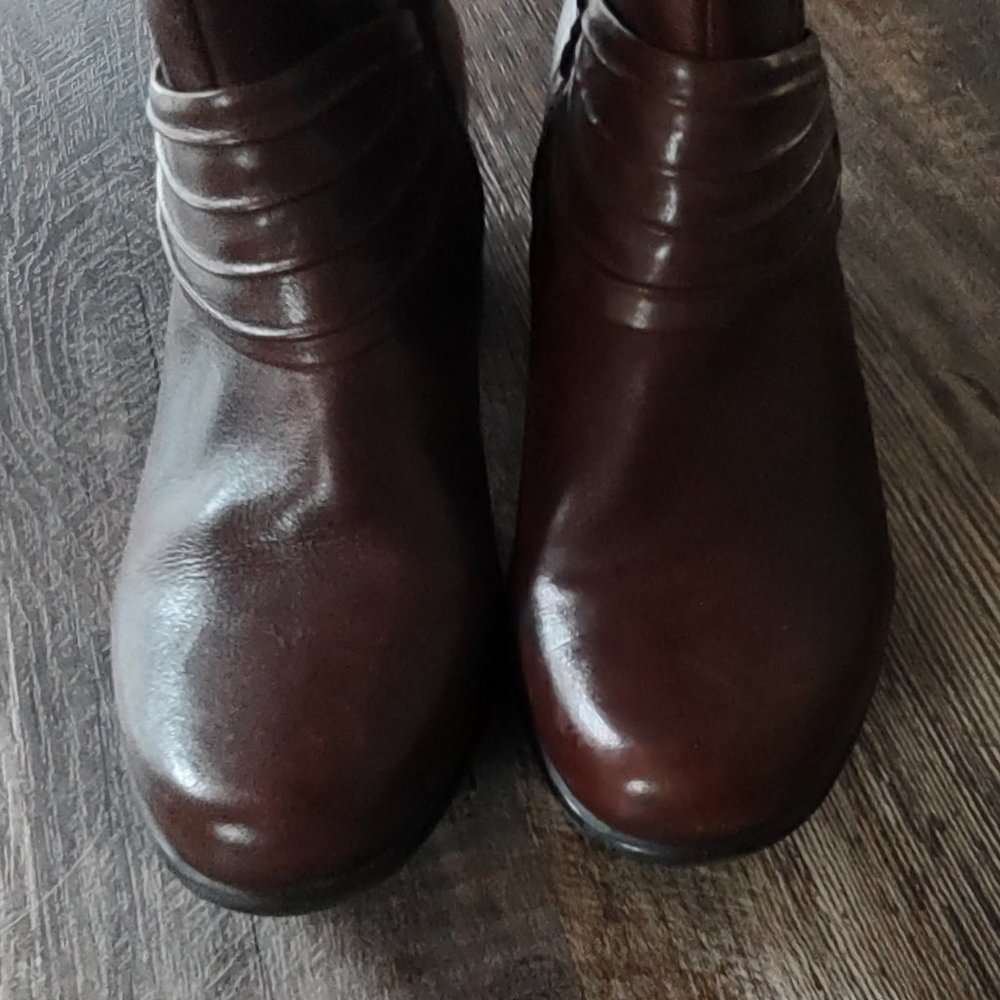 Clarks Bendables Wish Mood Brown Leather Ankle Boot Size 7.5 - Picture 4 of 16